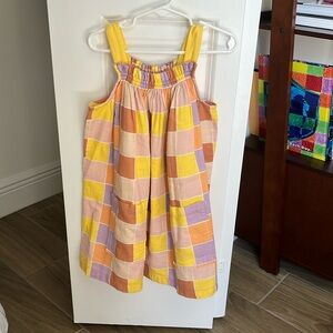 Girls dress with pockets